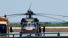 El helicóptero de las Fuerzas Armadas turcas en el que han huido 8 golpistas.