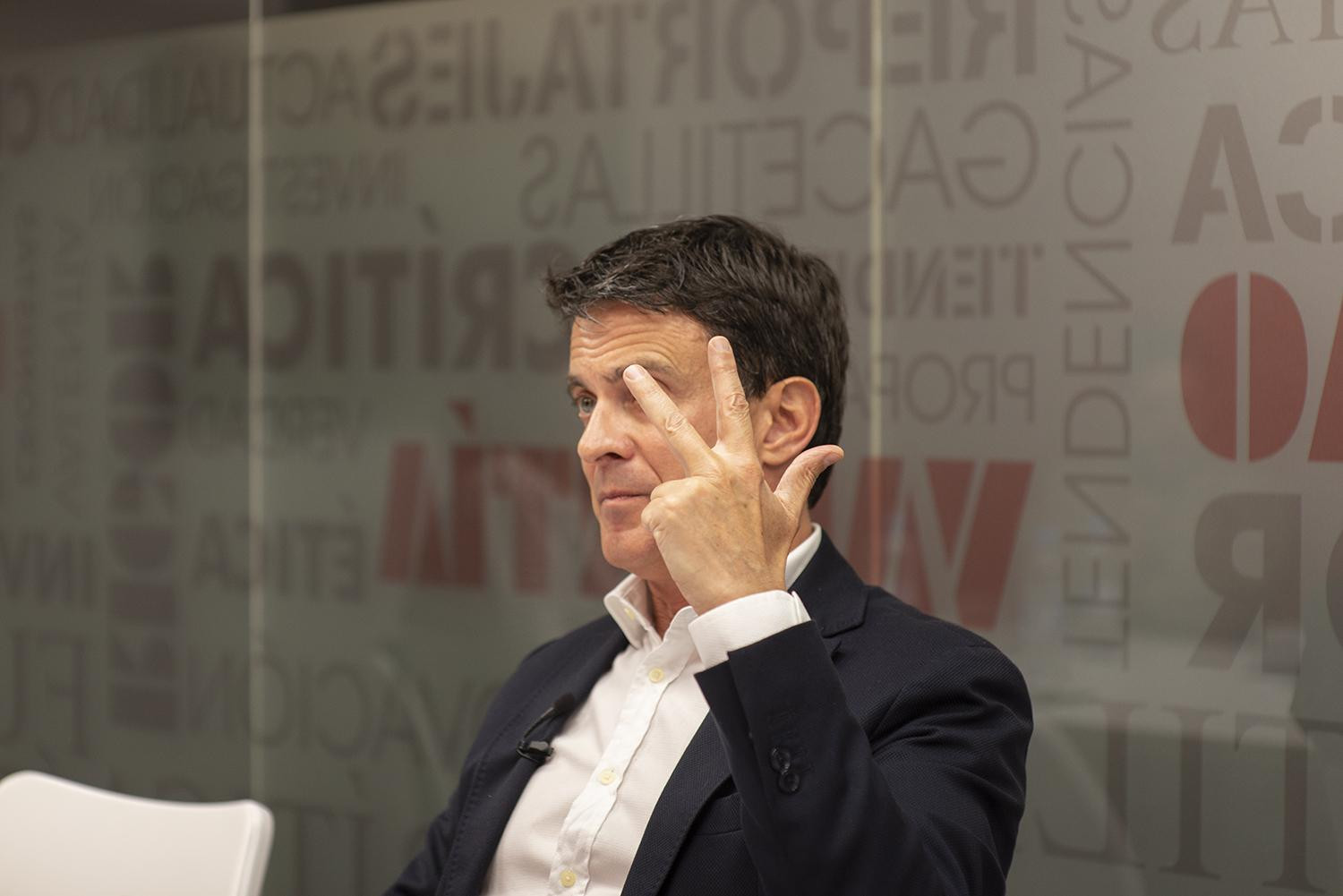 Manuel Valls durante la entrevista en 'Crónica Global' / LENA PRIETO