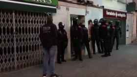 Operativo de los Mossos y la Guardia Urbana contra el tráfico de heroína en Barcelona / MOSSOS