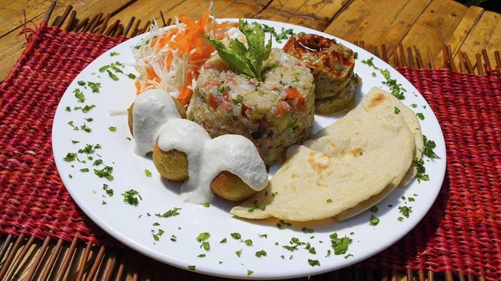 Gallopinto, un ejemplo de la comida vegana de Nicaragua / BOOKING