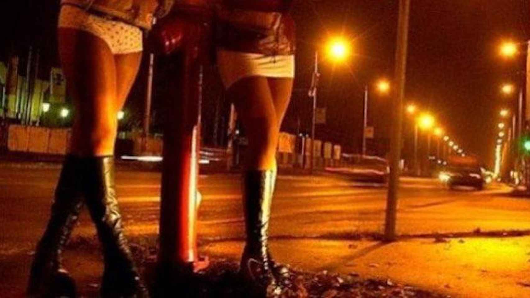 Mujeres obligadas a prostituirse en la calle / EFE