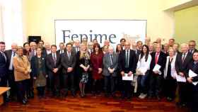 María Helena de Felipe (c), junto a los miembros de la nueva junta directiva de Fepime / FEPIME