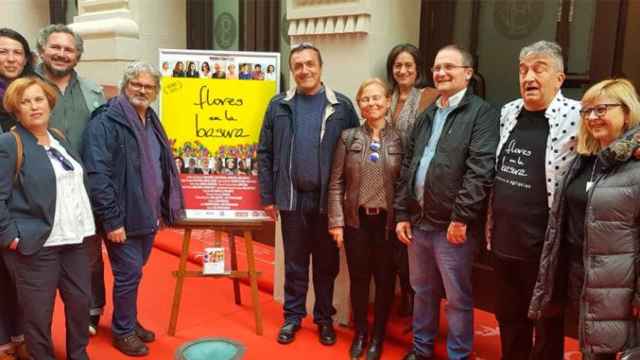 Presentación del documental 'Flores en la basura', dirigido por José Antonio Romero y que aborda los efectos de la crisis económica