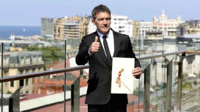 Antonio Banderas subrayó la importancia de el respeto a la ley tras recoger el Premio Nacional de Cinematografía en San Sebastián / EFE