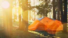 Tienda de campaña para ir de acampada / Todd Trapani en UNSPLASH
