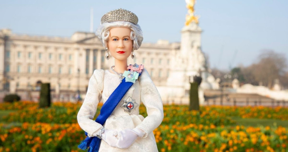 La muñeca Barbie de la reina Isabel II