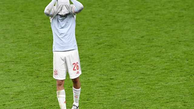 Pedri, desconsolado, tras la derrota de España en los penaltis contra Italia / EFE