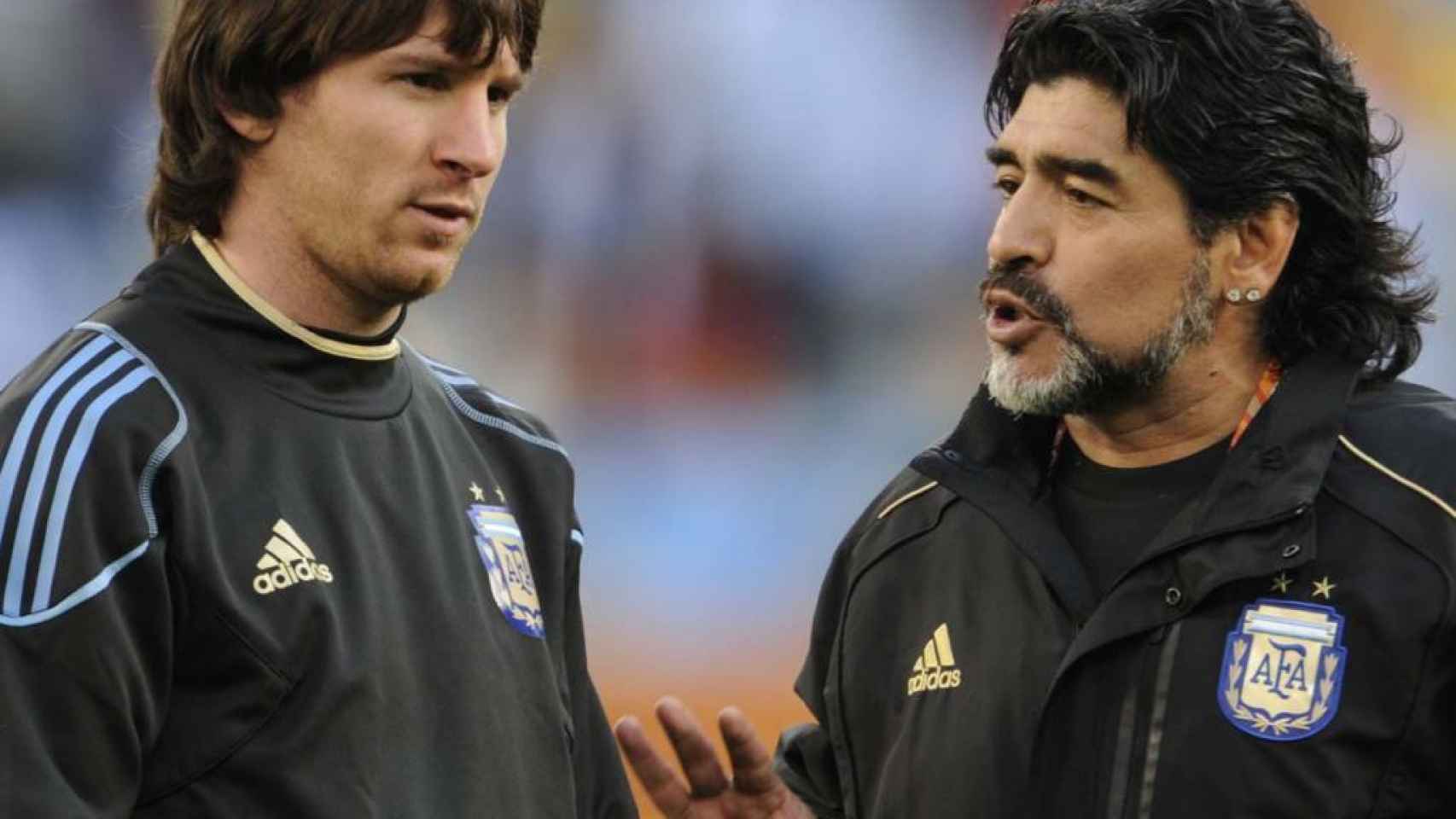 Messi, junto a Maradona en la selección argentina | REDES