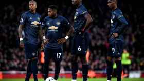Los futbolistas del Manchester United durante un partido de la Premier League / EFE
