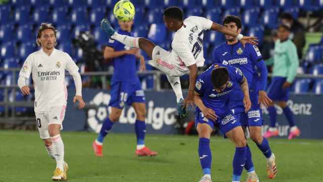 Rodrygo en una acción contra el Getafe / EFE