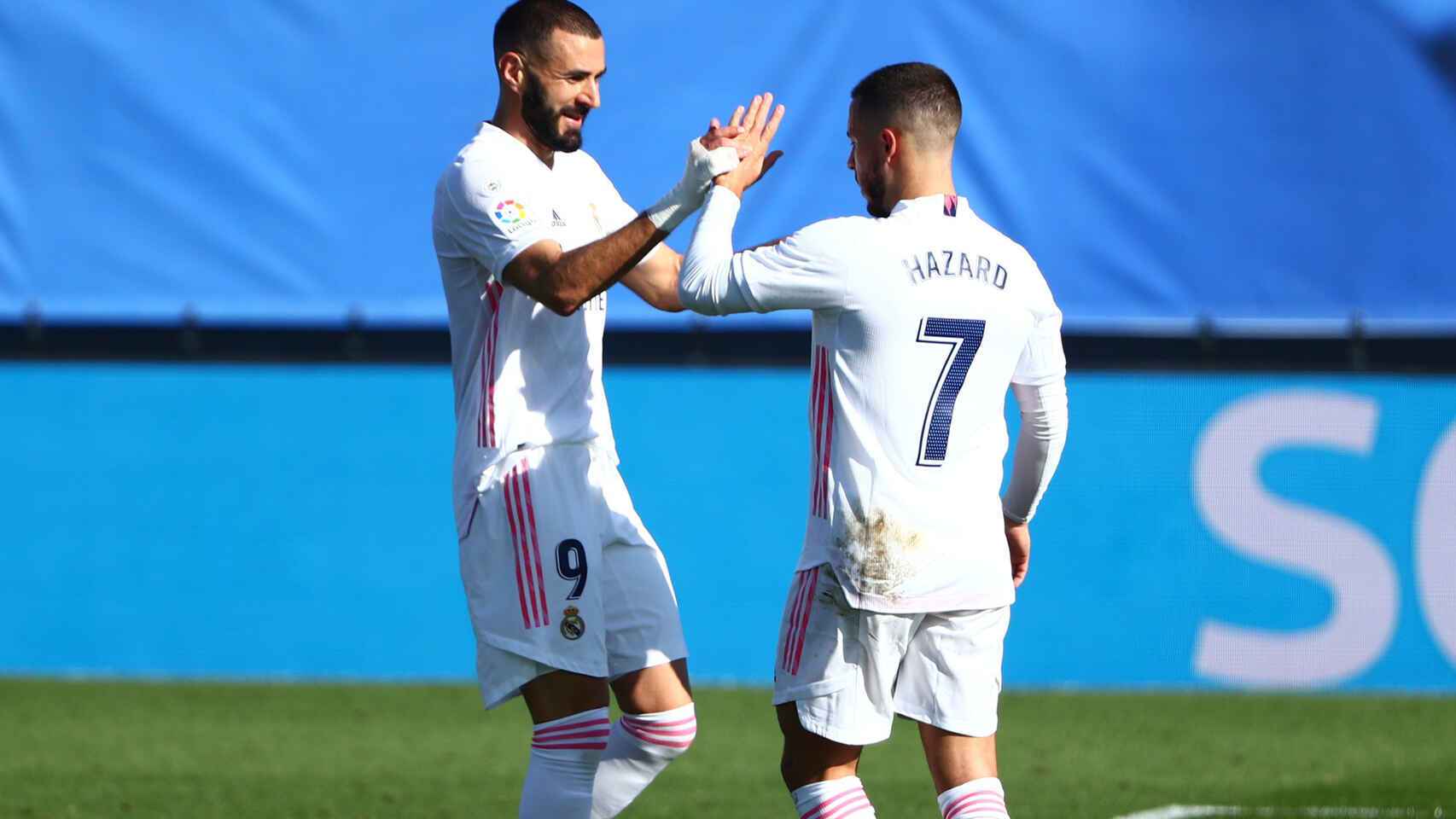 Hazard y Benzema, celebrando un gol contra el Huesca | EFE