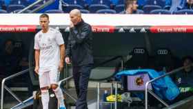 Hazard y Zidane durante un partido del Real Madrid / EFE