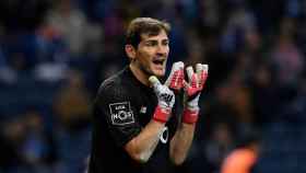 Una foto de Iker Casillas durante un partido del Porto / EFE
