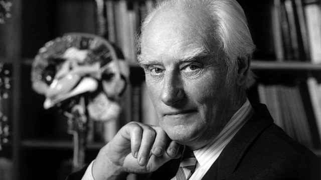 El físico Francis Crick en su despacho / MARC LIEBERMAN