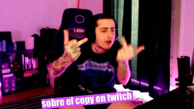 El streamer 'Orslok' durante una sesion de streaming / YOUTUBE