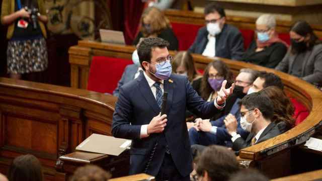 Pere Aragonès, presidente catalán, en el Parlament, cuestionado por los Juegos de Invierno y la mesa de diálogo / EP