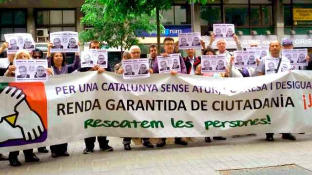 Manifestación contra la pobreza en Cataluña de miembros de la asociación Renta Garantizada de Ciudadanía / TWITTER