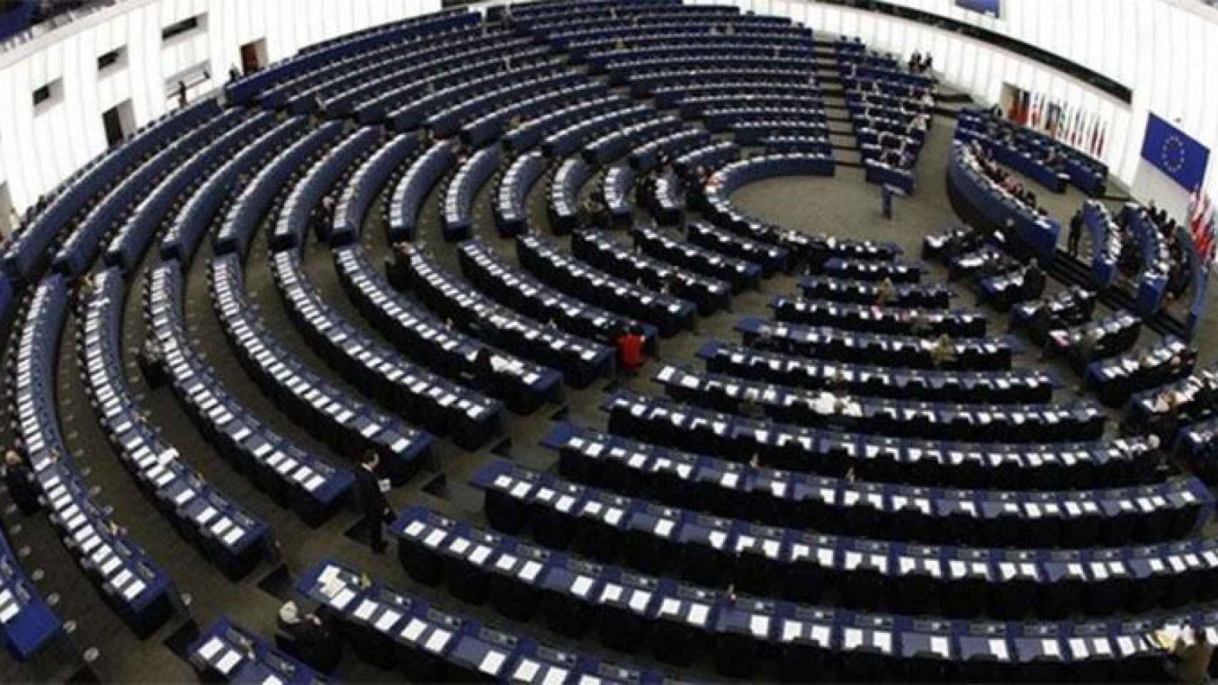 Imagen del Parlamento Europeo, donde se traslada la batalla por el centro-derecho en España / EFE