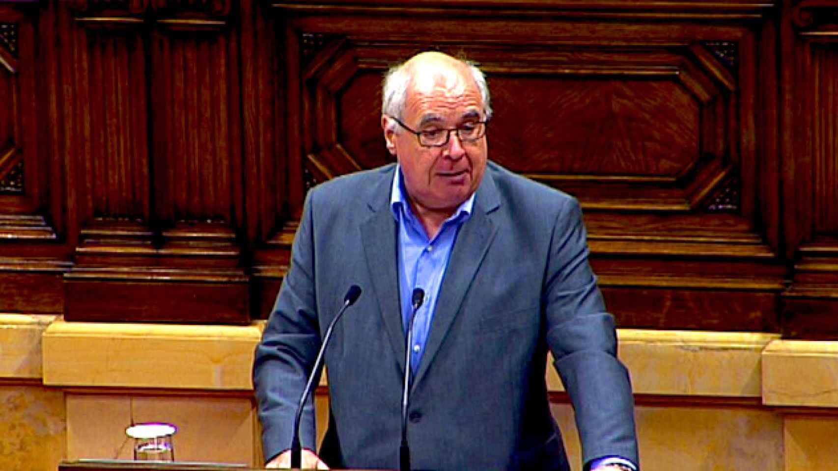 Lluís Rabell (CSQP), en su intervención en el Parlament / CG