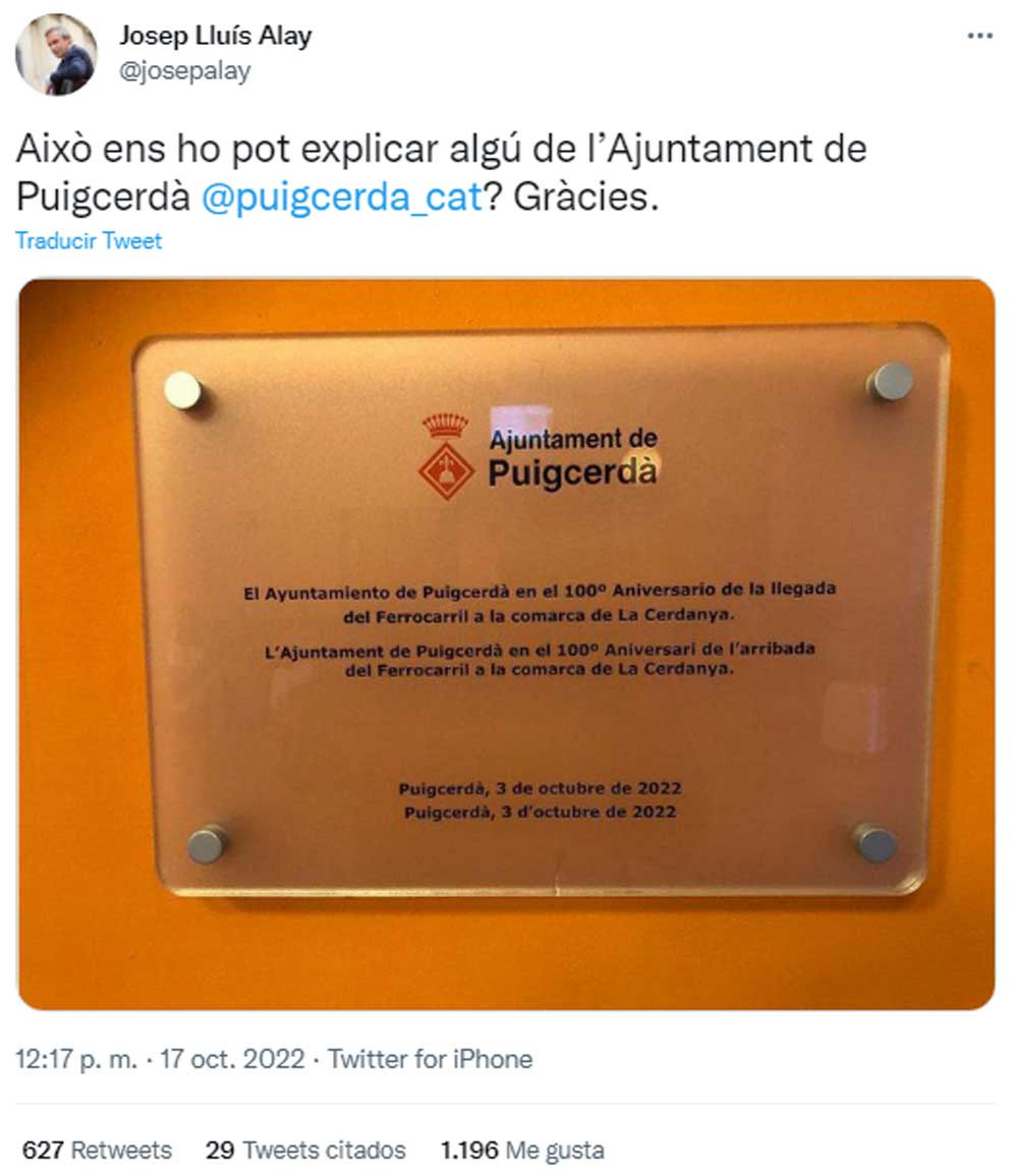 Josep Lluís Alay, quejándose del bilingüismo en su perfil de Twitter