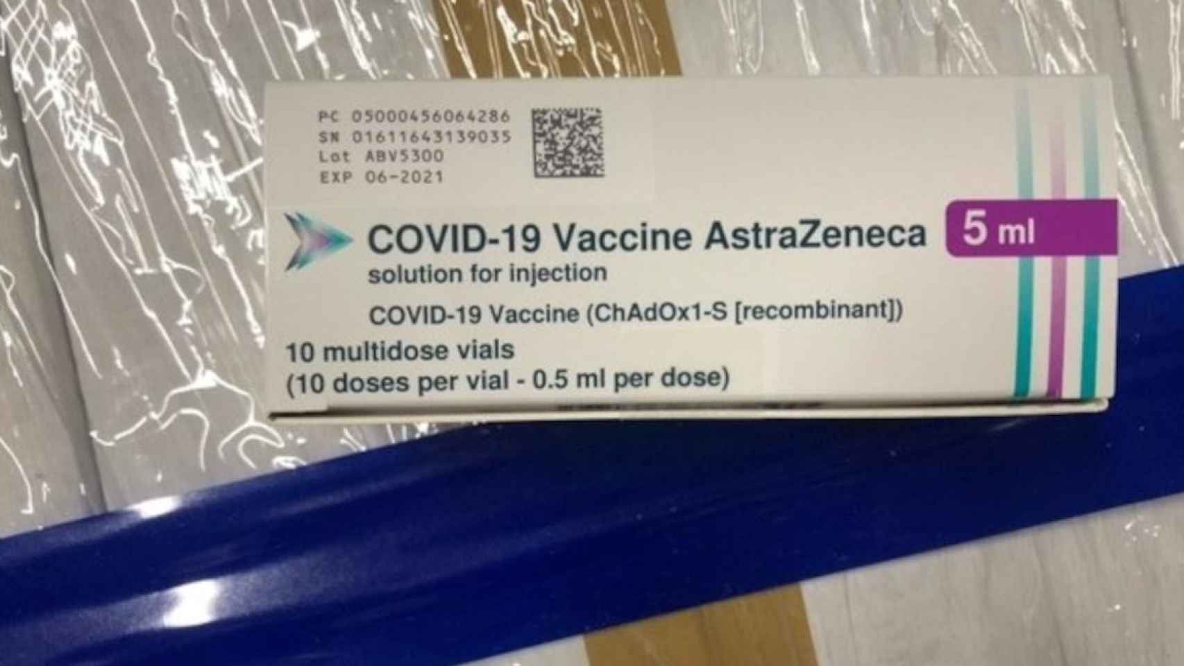 Caja que contiene vacunas de AstraZeneca contra el Covid-19 / EP