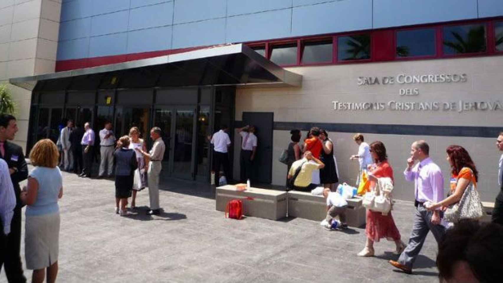 Salón de asambleas de los Testigos de Jehová en Sant Quirze (Barcelona) / CG