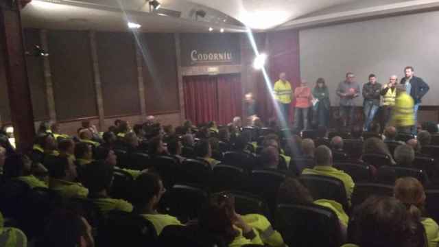 La asamblea de trabajadores de Codorniu en el momento de la votación del preacuerdo del ERE / CG