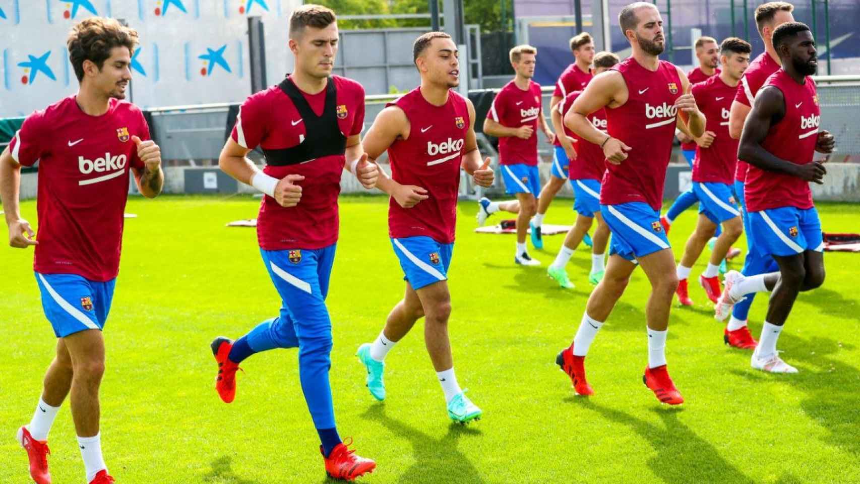 Los jugadores del Barça preparándose para los rivales de la pretemporada / FC Barcelona