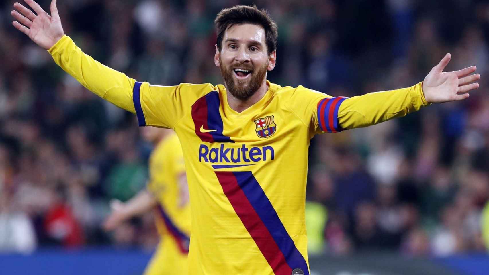 Leo Messi reclamando una acción ante el Real Betis / FC Barcelona