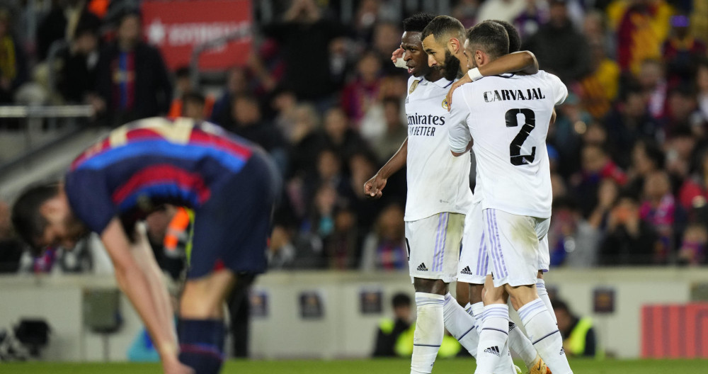 Los jugadores del Real Madrid celebran el primer gol, de Benzema : EFE