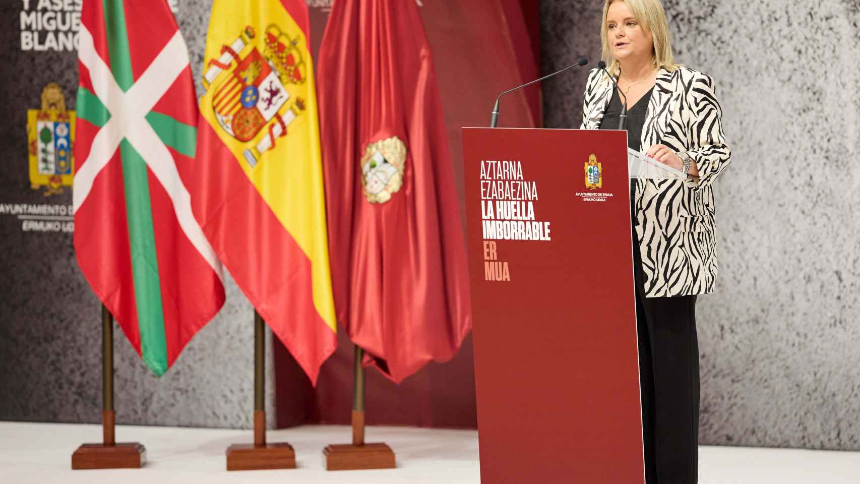 La hermana de Miguel Ángel Blanco, Marimar Blanco, durante su intervención en el homenaje a Miguel Ángel Blanco, en Ermua / Ion Alcoba - EUROPA PRESS