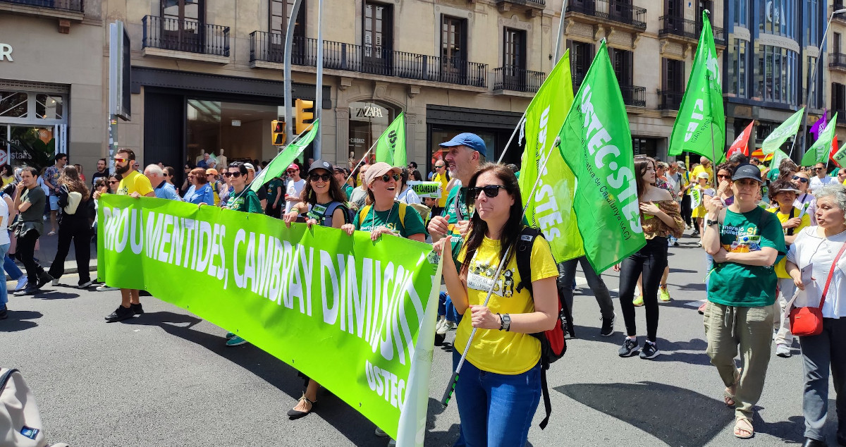 Una manifestación del profesorado contra Cambray en Barcelona / USTEC
