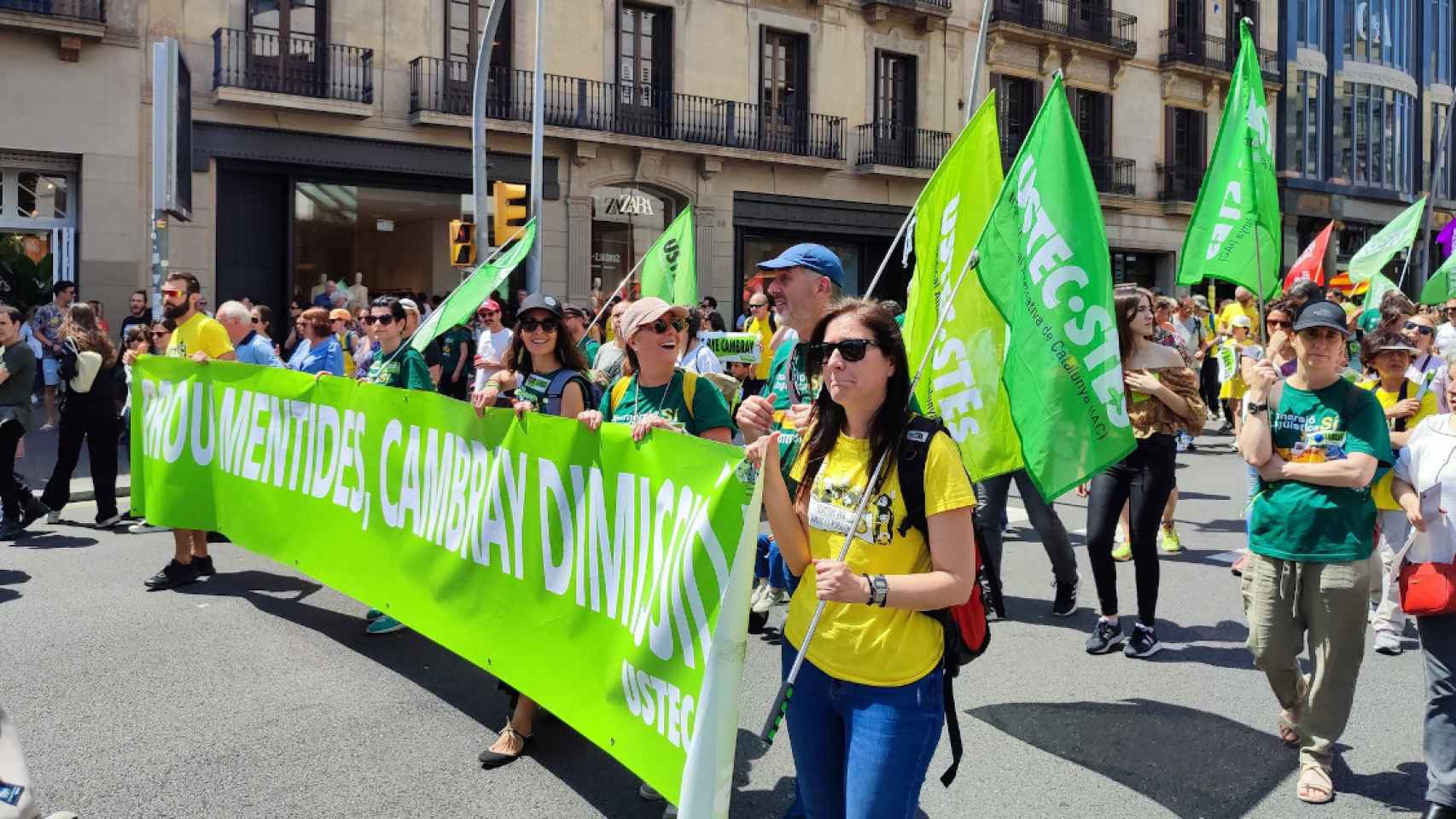 Una manifestación del profesorado contra Cambray en Barcelona / USTEC