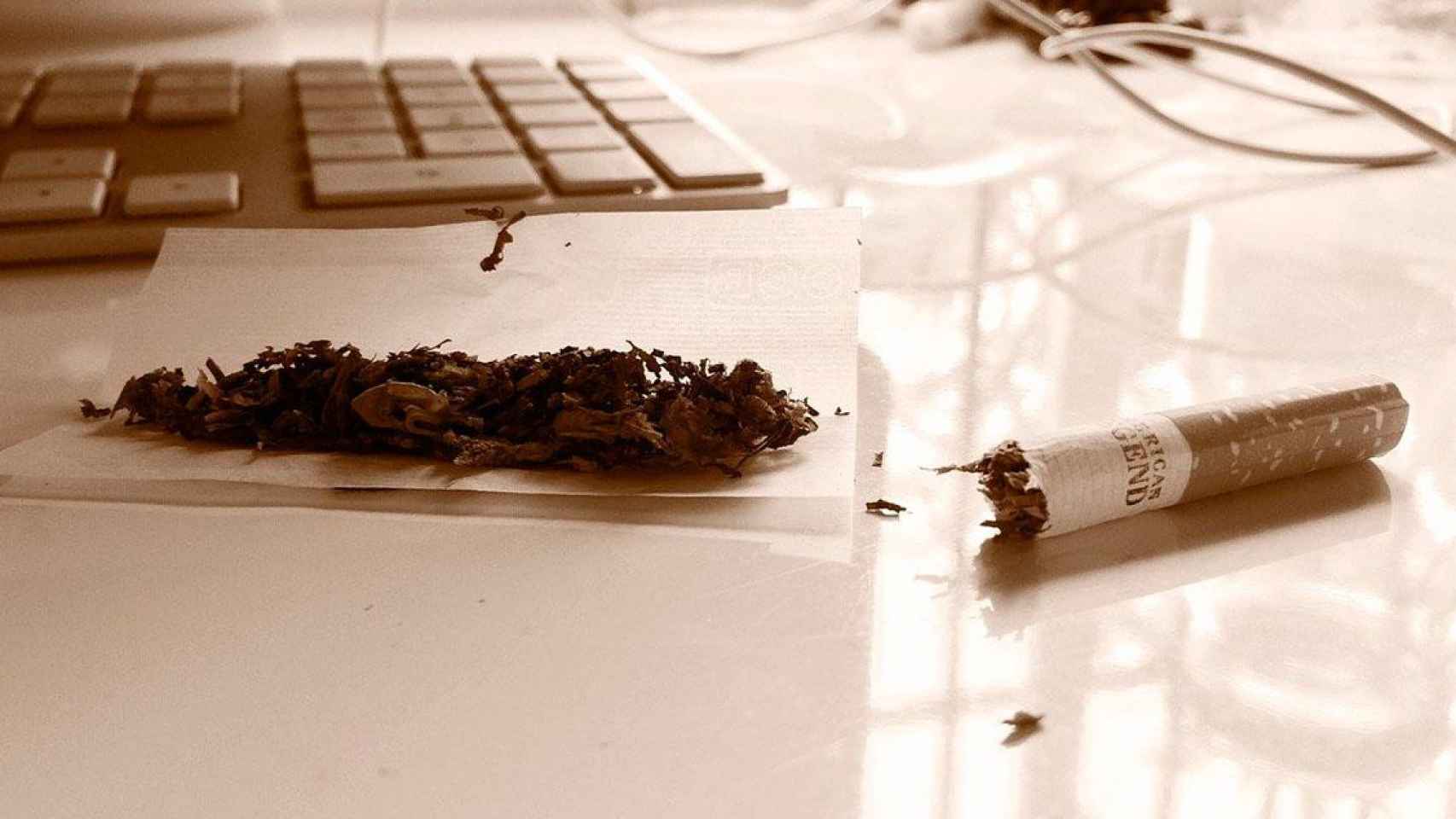 Marihuana encima de una mesa / PIXABAY
