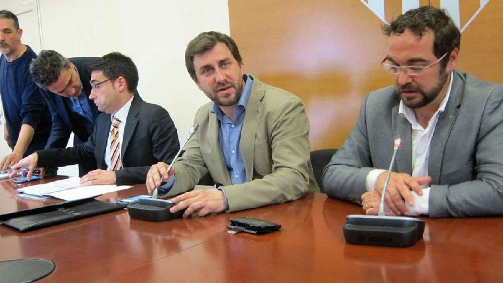 El consejero catalán de Sanidad, Toni Comín, mirando a cámara, en una rueda de prensa anterior.
