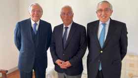 De izquierda a derecha: Isidro Fainé, presidente de la Fundación “la Caixa”; António Costa, primer ministro de Portugal, y Artur Santos Silva, patrono de la fundación y presidente honorario de BPI / CEDIDA