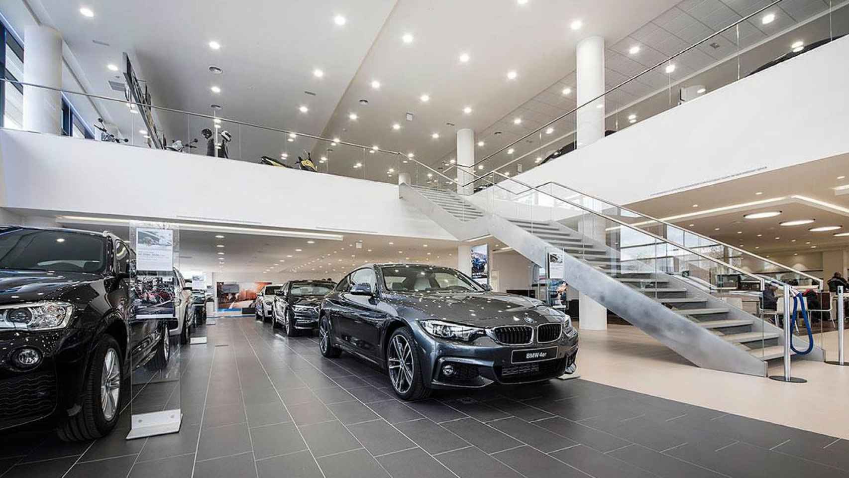 Imagen de un concesionario de una de las marcas implicadas en el 'cártel de los coches' / BMW