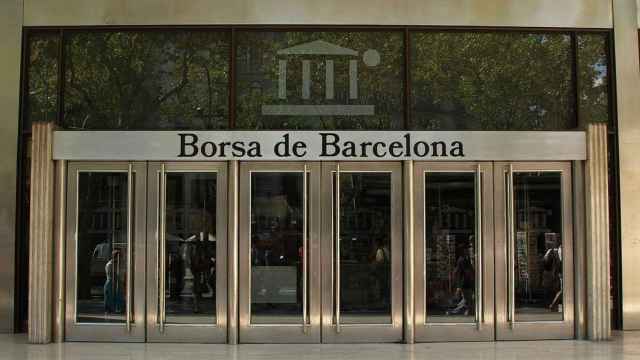 Fachada de la bolsa de Barcelona en el Passeig de Gràcia / WIKIPEDIA