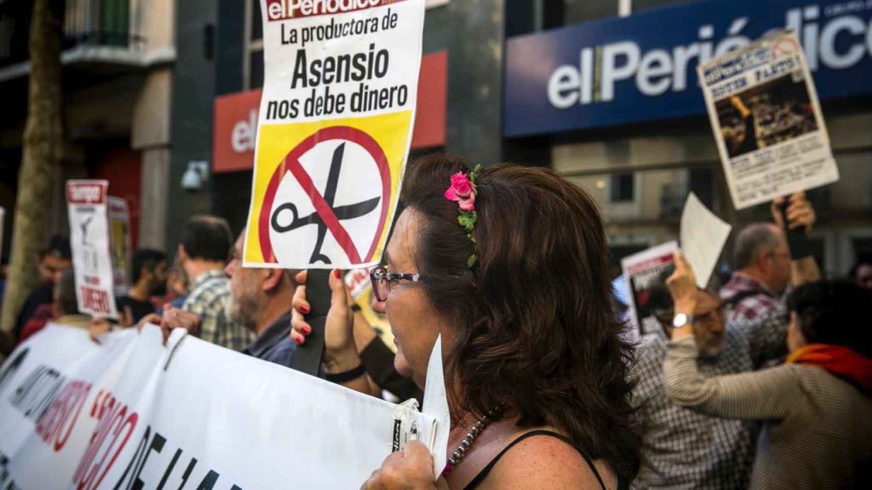 Imagen de archivo de una de las protestas de los trabajadores de El Periódico contra los recortes salariales