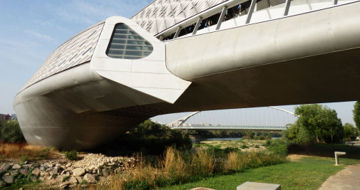 El Pabellón Puente diseñado por Zaha Hadid en Zaragoza / Cedida