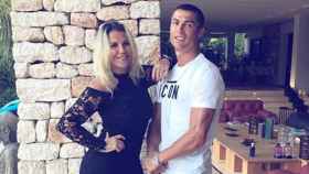Cristiano Ronaldo junto a su hermana Katia Aveiro