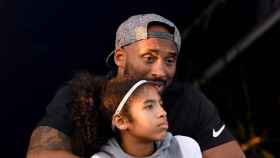 Kobe Bryant, junto a su hija Ginna | Redes