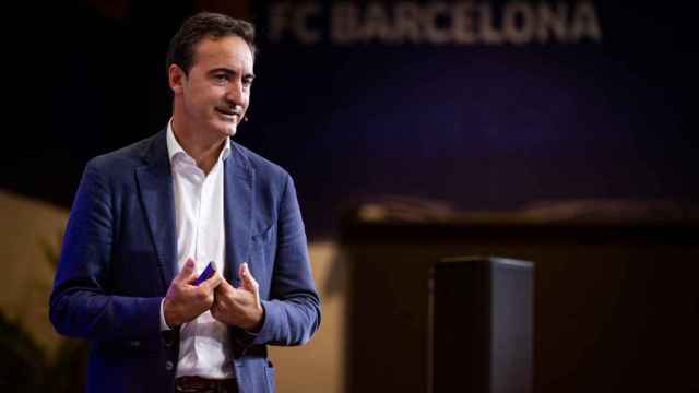Ferran Reverter, durante su brillante exposición sobre la Due Diligence, asegura que el Barça podrá fichar en enero / FCB