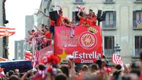 Los jugadores del Girona celebran el ascenso a Primera / REDES