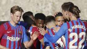 Los jugadores del Barça tras anotar un gol en Balaídos / EFE