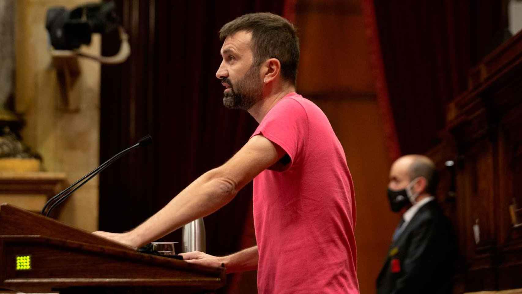 El diputado de CUP, Pau Juvillà, interviene en el Parlament de Cataluña en octubre de 2021 / EUROPA PRESS