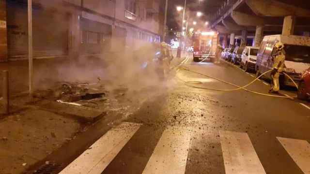 El incendio provocado por el pirómano en Sant Adrià / VOX SANT ADRIÀ