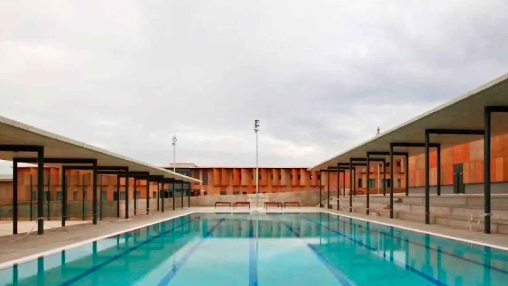 Imagen del área de piscina del Centro Penitenciario de Lledoners / Cedida