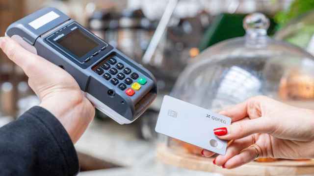 Un TPV para pagar con tarjeta de crédito / EUROPA PRESS