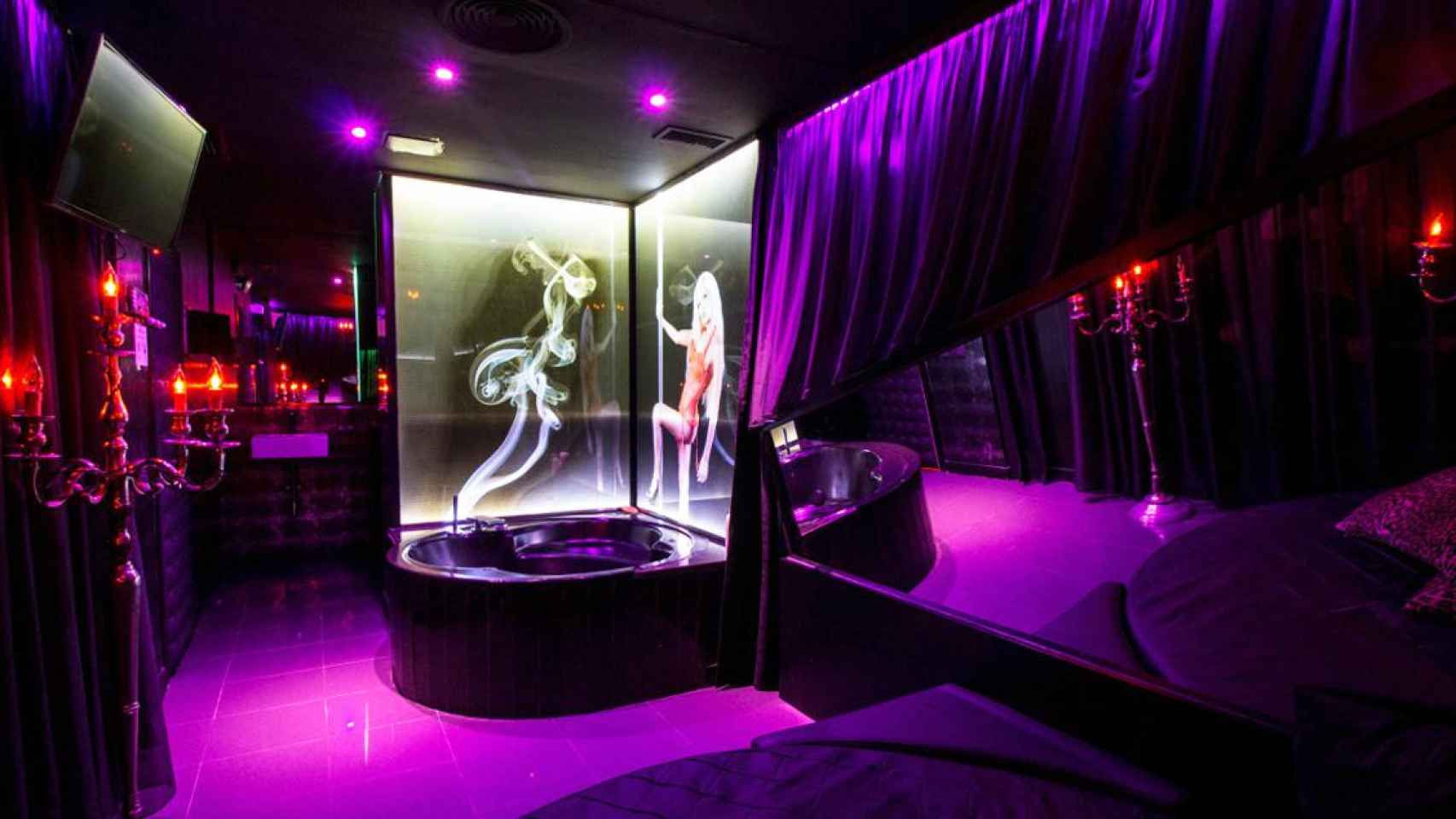 Imagen del interior de un club de 'strip-tease' de Barcelona / CG